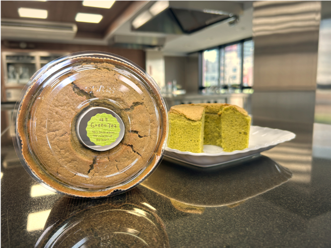 Maccha Chiffon Cake